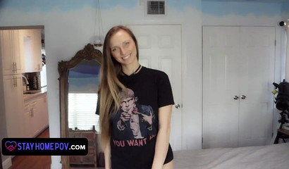 Horny momma with big melons cheats on her hubby with a doctor