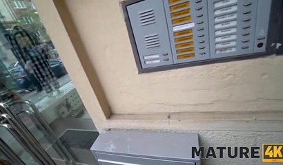 Busty old momma gives him the best blowjob ever