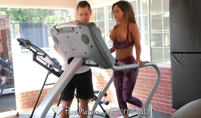 Big tits brunette Reena Sky gets fucked during cardio training