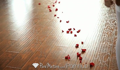 Brooklyn Chase's big tits bounce as she takes her man's pounding