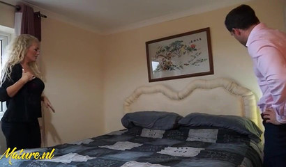 British real estate agent gets paid with sex