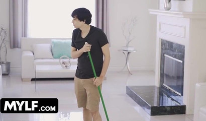 Horny mommy with big tits gets creamed by a lucky stud