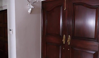 Bossy milf Melissa Lynn gets her mouth filled with cum