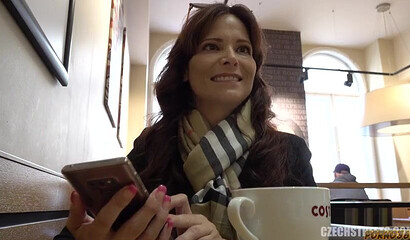 Siren De Mer travels to Prague and picks up a local for rough anal.